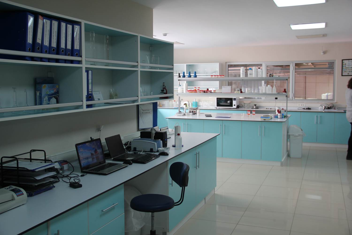 R&D & Clean Room | Desi Chemistry